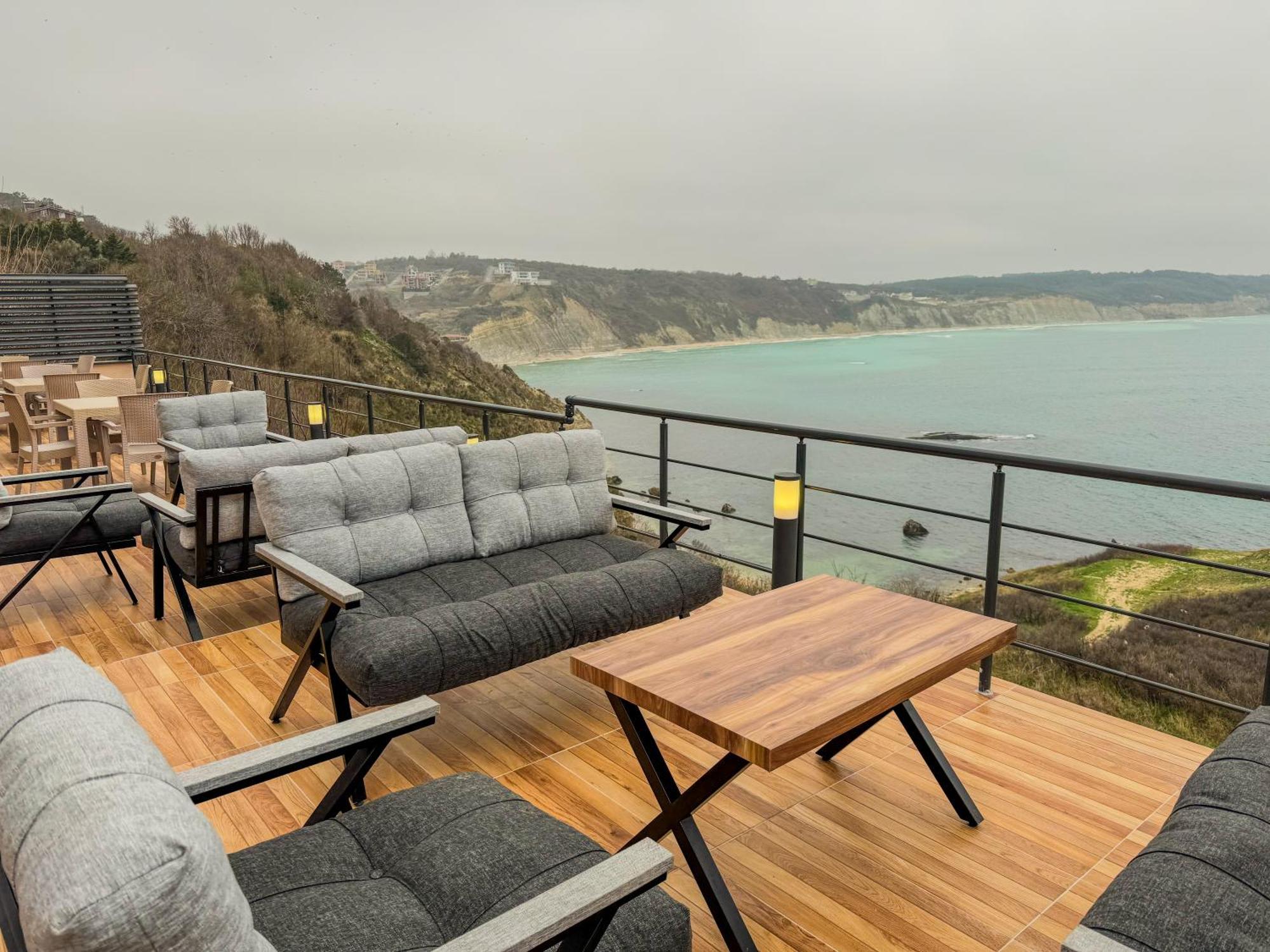 Marina Fener Hotel & Suite Istanbul Exteriör bild